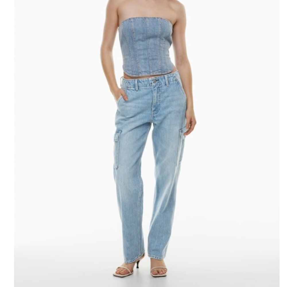 Aritzia - Denim Forum Cargo Jeans